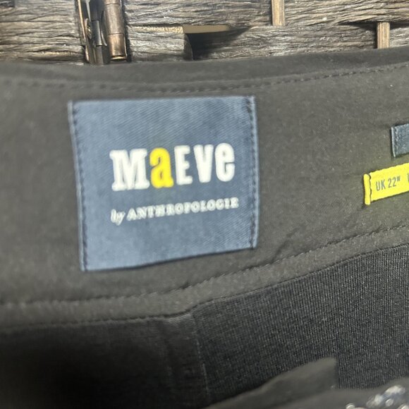 Anthropologie Black and Silver Sequin Cropped Pants - Picture 3 of 7